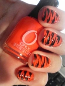 orange_nails1_thumb