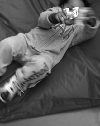 L’enfant qui n’aimait pas être habillé…