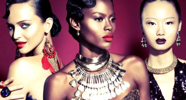 Maquillage de fête avec Iman Cosmetics – Adorned : pas à pas