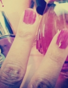 Barbara Bui s’essaye aux sneakers (prix : 575 $ et  bam)