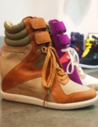 Dark & Lovely lance sa gamme destinée aux cheveux crépus – bouclés et anti-shrinkage : Au Naturale