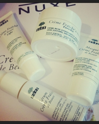 Peau agressée par le vent, le froid, la neige ? Peau déshydratée ? Gamme Crème Fraîche de Nuxe, vous testerez