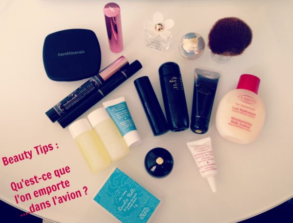Vidéo : Conseils beauté – Beauty Tips : Qu&rsquo;est-ce que j’emporte dans l&rsquo;avion !