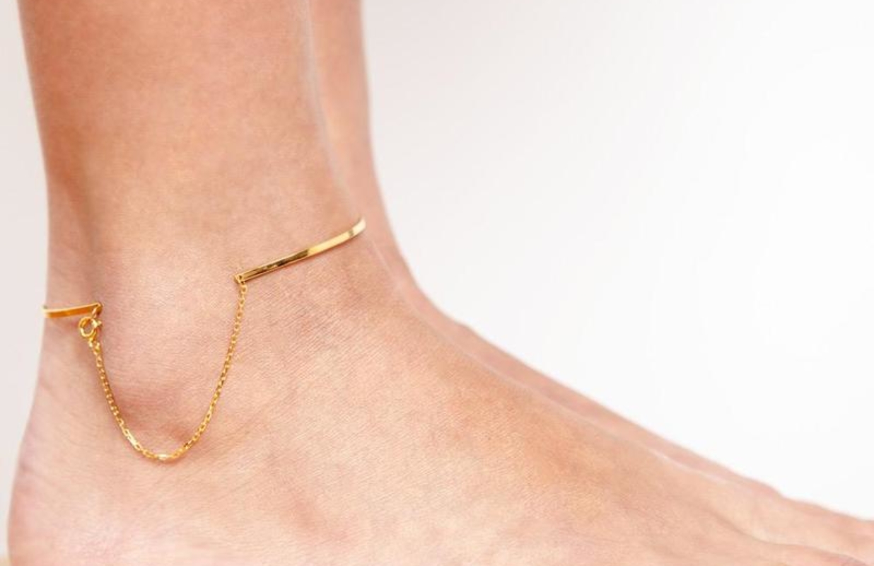 Non, le bracelet de cheville n’est pas ringard, la preuve !