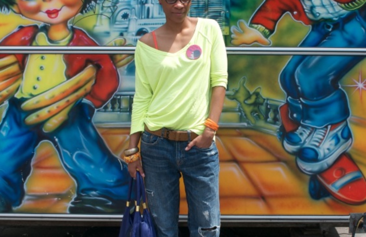 Outfit of the day : Au soleil – laisse moi mettre du jaune fluo (et du orange)