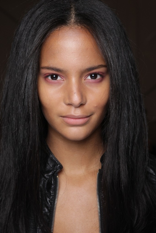 Coup de coeur London Fashion Week : le rose sur les yeux de Burberry !