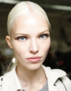 New York Fashion Week – Spring 2014 : Backstage et Défilé Desigual (j’aime toujours pas)