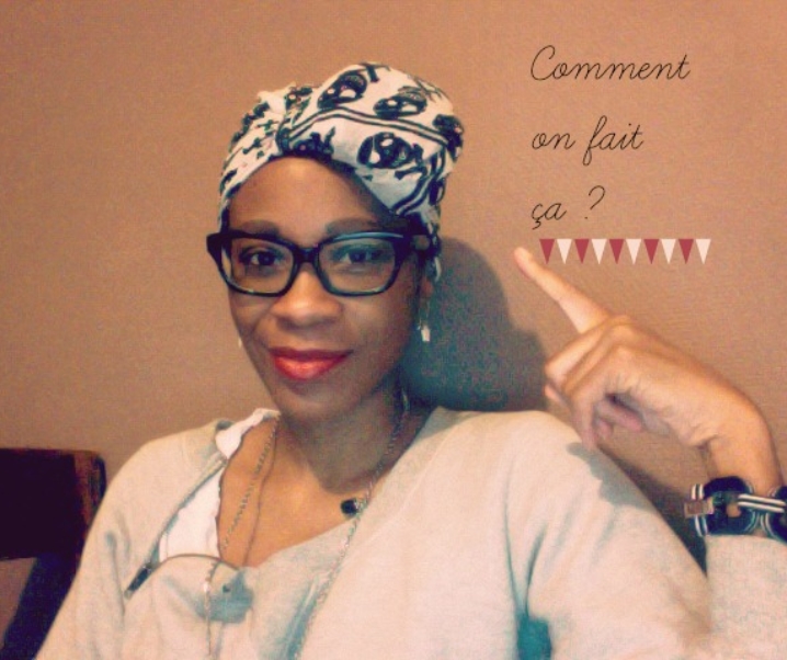 Tuto Attaché de foulard : Comment réaliser une mini-banane ?