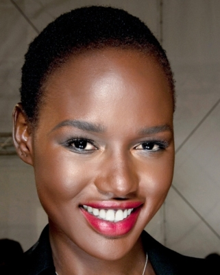 Vous avez la peau mate, noire ou métissée ? Votre rouge à lèvres en fonction de votre teinte !