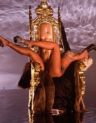 Cup, ou tampons, en attendant, en Inde et ailleurs, infections, stérélité et absences de protections hygiéniques sont légion.