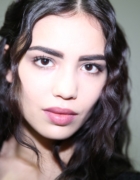 Paris Fashion Week : L’Eye Liner très très graphique d’Anthony Vaccarello.