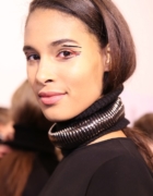 Les 5 beauty faux pas à ne pas faire si vous voulez réussir une jolie ligne de  sourcils naturelle