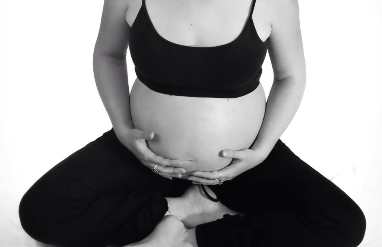 Oui, mes cours de yoga prénatal m’ont vraiment aidé pour l’accouchement !