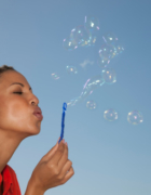 Rihanna en couv du magazine LUI – les photos : on aime ou pas ?