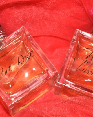 Inscrivez-vous et recevez un échantillon de parfum de la nouvelle collection précieuse Reminiscence !