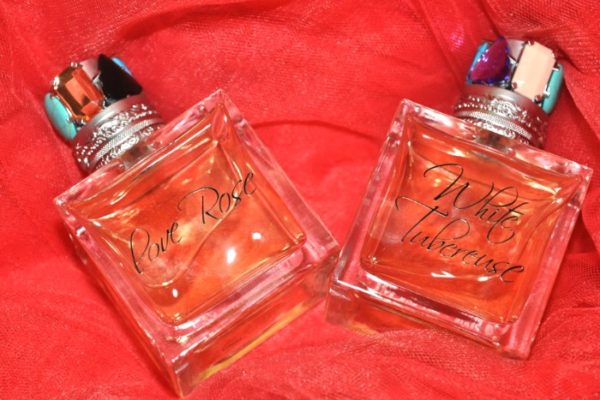 Inscrivez-vous et recevez un échantillon de parfum de la nouvelle collection précieuse Reminiscence !