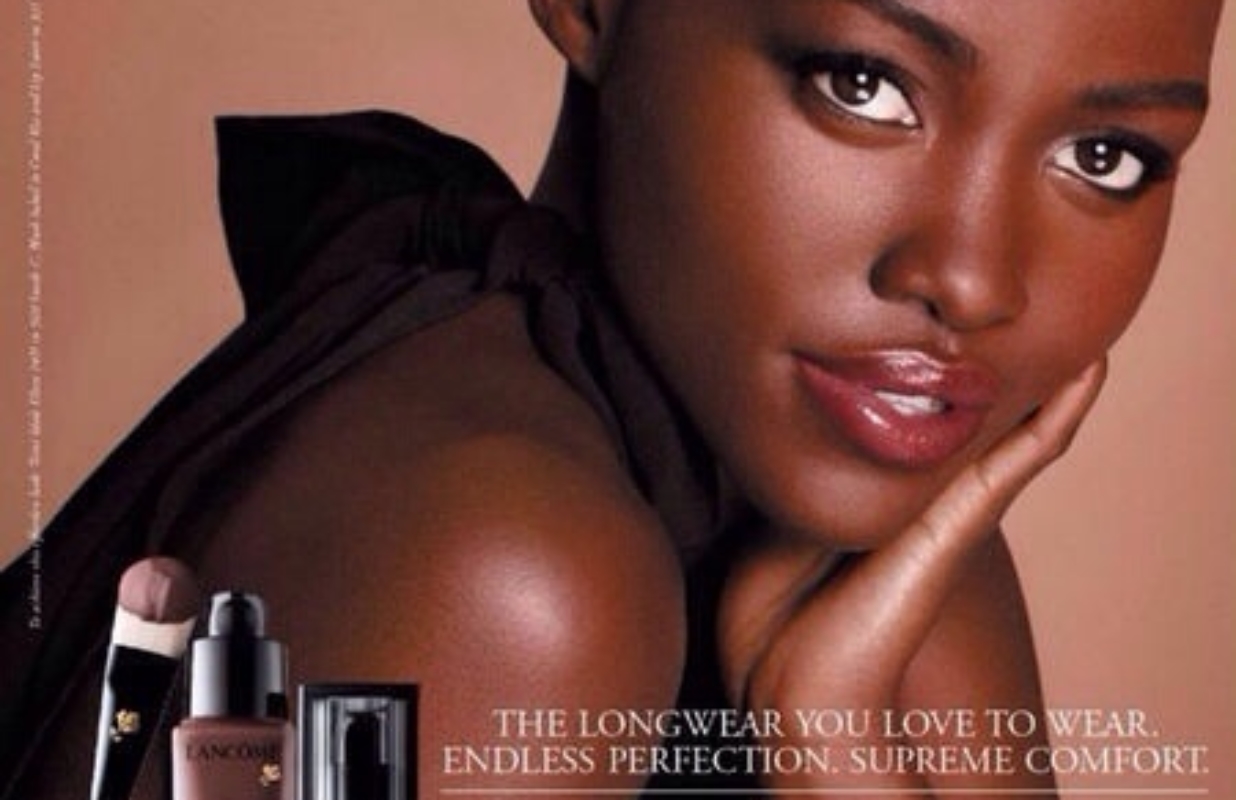 Le premier visuel de campagne de Lupita Nyong’o pour Lancôme !