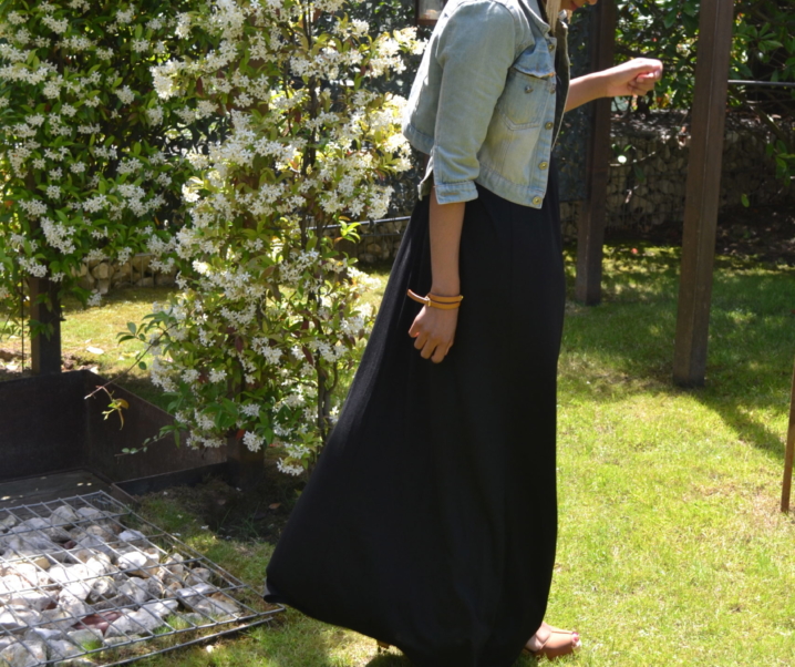 Ma longue robe noire Asos + 10 autres à shopper d’urgence !