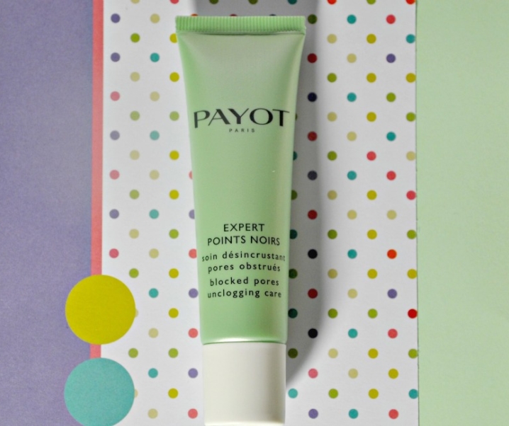 Comment lutter contre les points noirs et resserrer les pores ? Avec Expert Points Noirs de Payot !