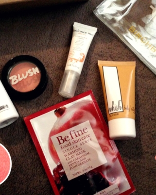 Pourquoi la birchbox aout 2014 va plaire aux peaux noires et métissées ! (non spono)