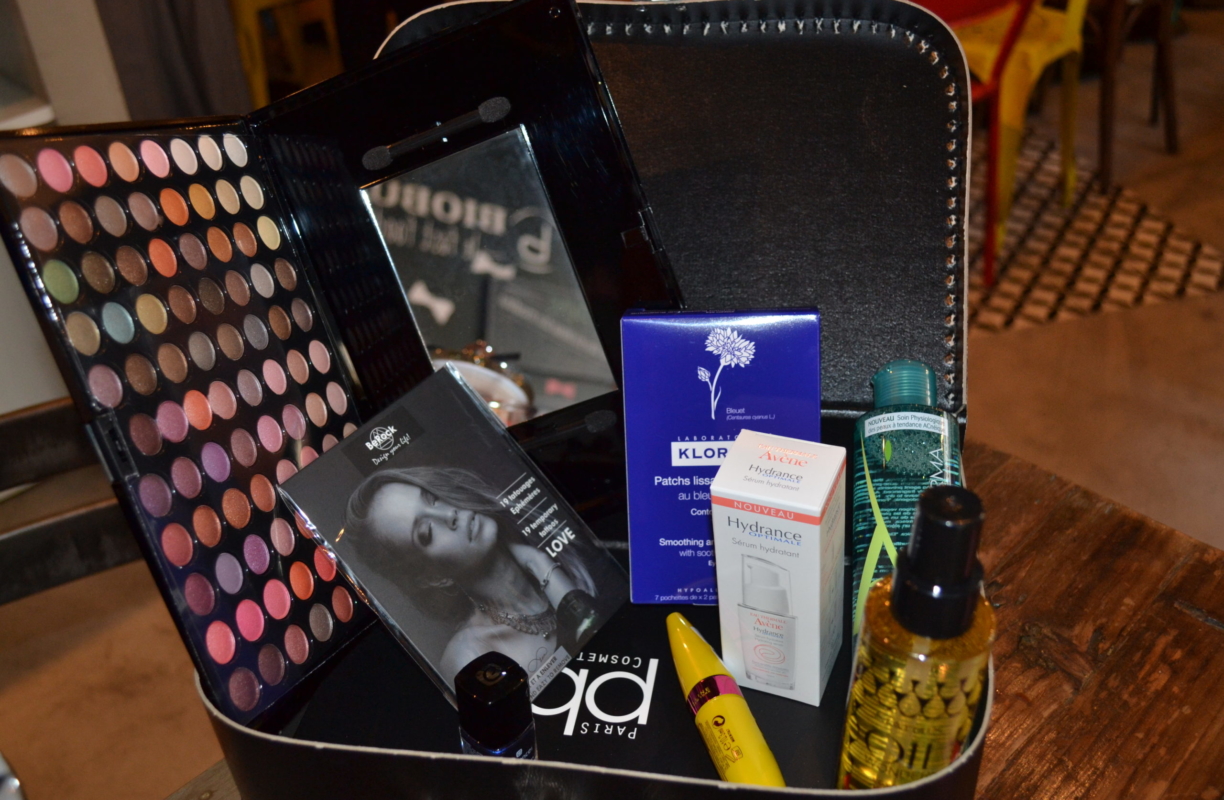 Valorisation 120 euros – prix 32 euros : La box Emmy Makeup Pro avec Mysekit