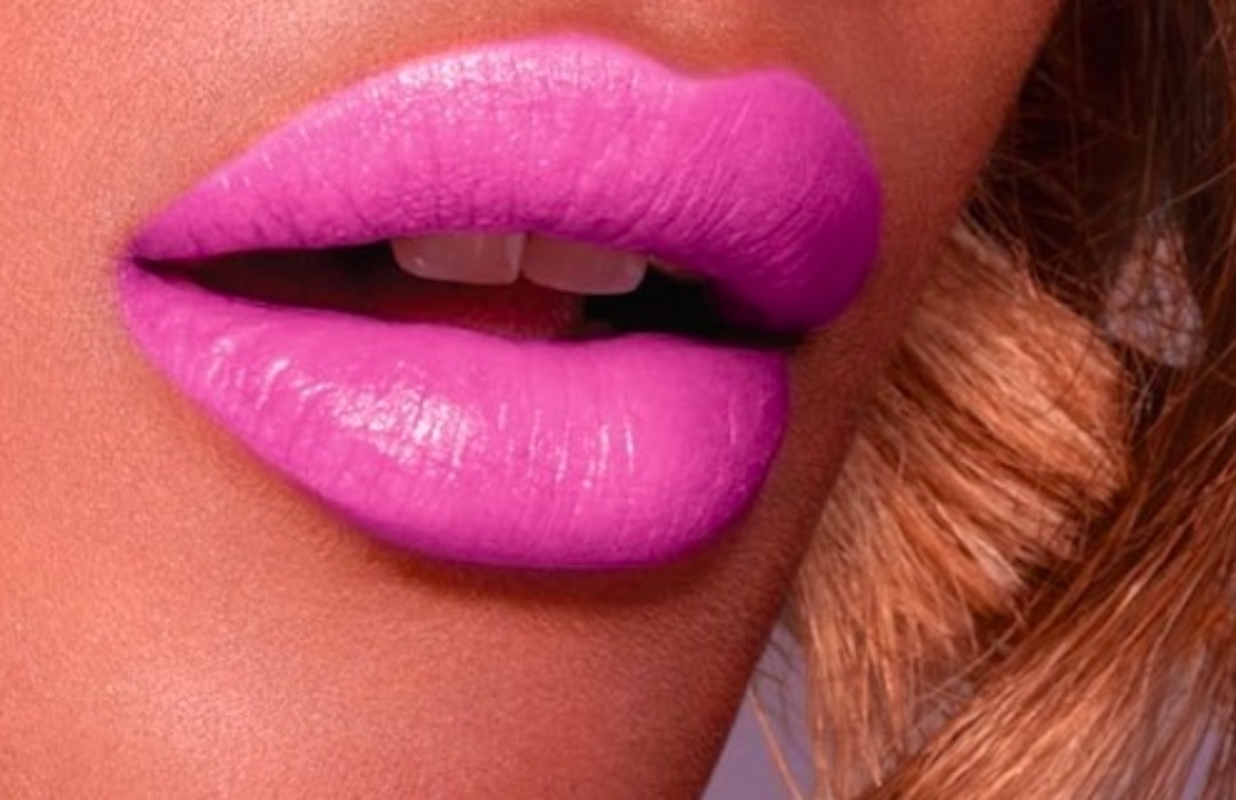 Peaux noires et métissées : le rouge à lèvres Pastel – oui ou non ?