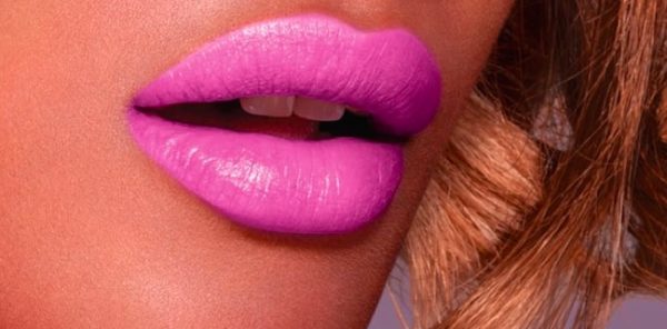 Peaux noires et métissées : le rouge à lèvres Pastel – oui ou non ?