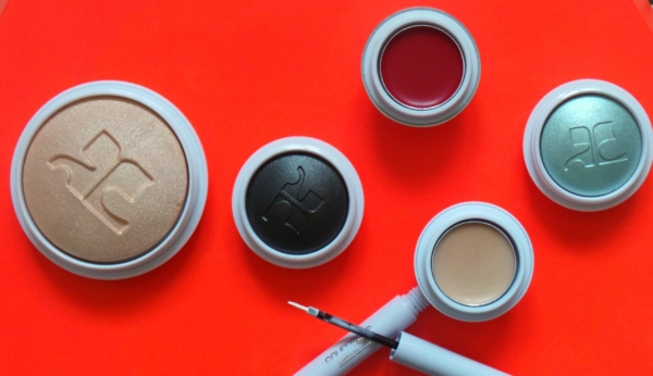 Courrèges et Estée Lauder… La jolie collaboration maquillage