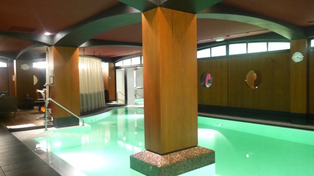 Spa Fouquet's en pleine semaine - entre 12h et 14h - même pas honte ! Spa Fouquet's en pleine semaine - entre 12h et 14h - même pas honte !