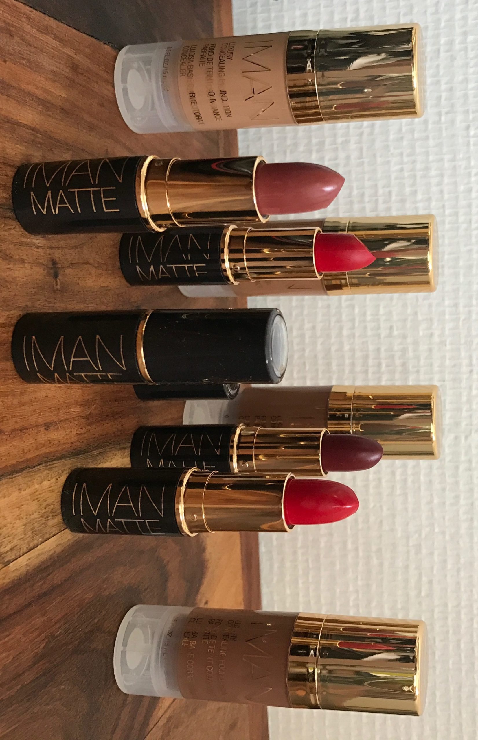 Red lips et teint parfait avec Iman Cosmetics !