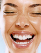 Peaux sensibles : Comment bien choisir sa crème hydratante