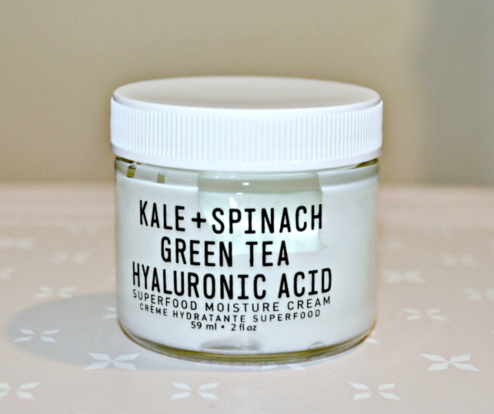 Kale, épinard, thé vert (et acide hyluraunique): le cocktail de votre prochaine crème visage !