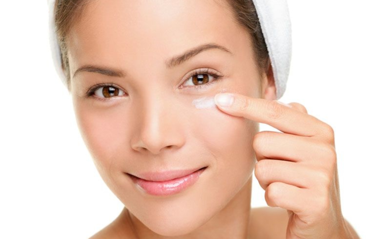 1ères rides :  Quelle routine pour y faire face et sélections de soins anti-âge !