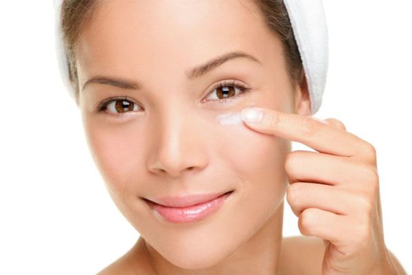 1ères rides :  Quelle routine pour y faire face et sélections de soins anti-âge !