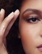 Message à « l’élite » : Laissez Aya Nakumara tranquille (et filez écouter Thérapie Taxi)