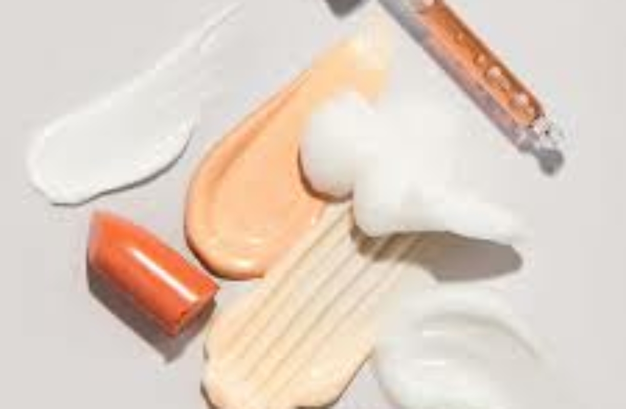 Soin visage : bien faire sa technique de sandwich ou layering