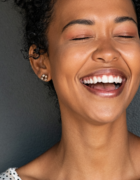 Venus Satincare – rasage : la 1ère gamme pour le soin de la peau et les poils pubiens